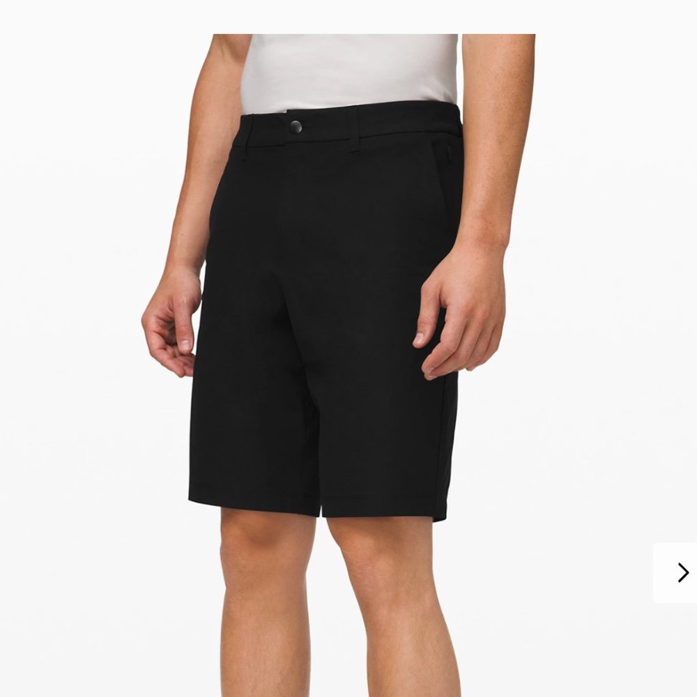 NWT Commission Short Relaxed 11" sz38